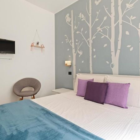 3 Bed Modern Flat - 15 Minutes Walk To Colosseum Roma Exterior foto
