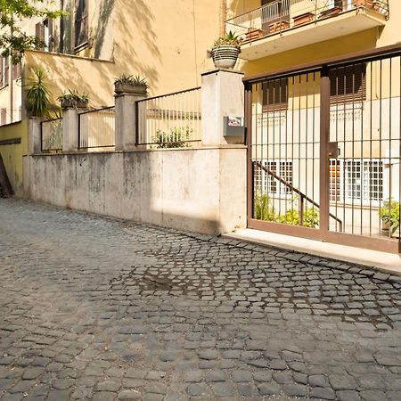 3 Bed Modern Flat - 15 Minutes Walk To Colosseum Roma Exterior foto