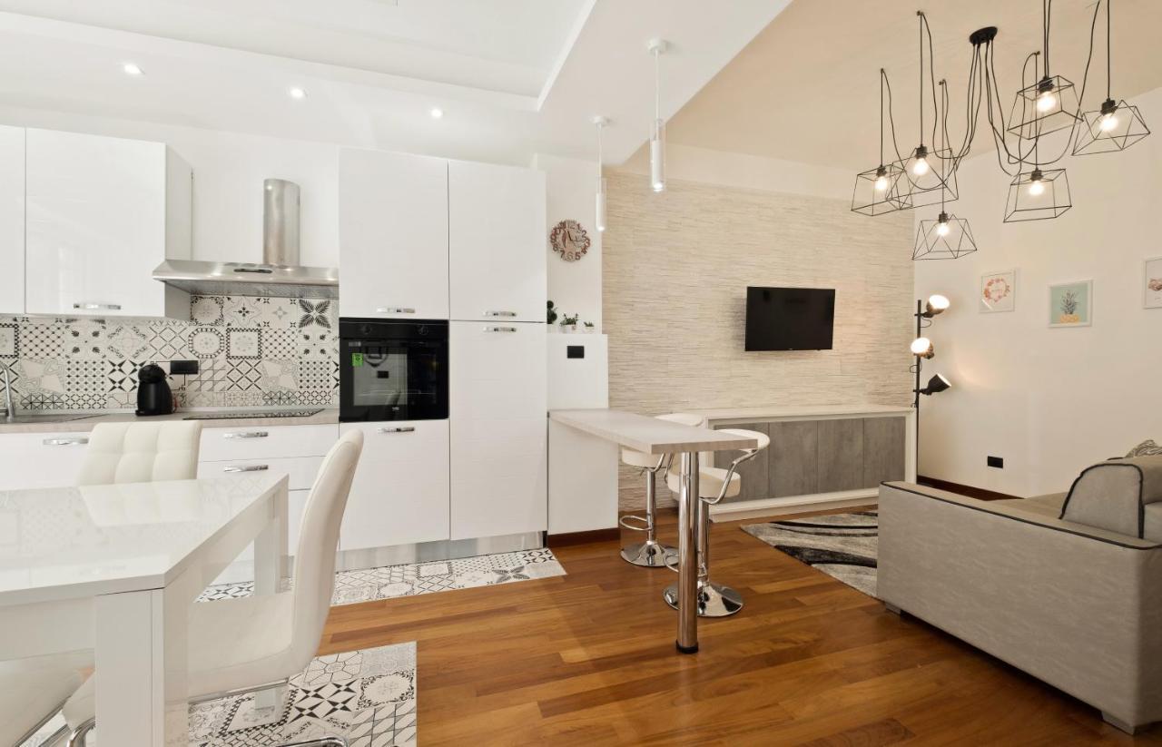 3 Bed Modern Flat - 15 Minutes Walk To Colosseum Roma Exterior foto