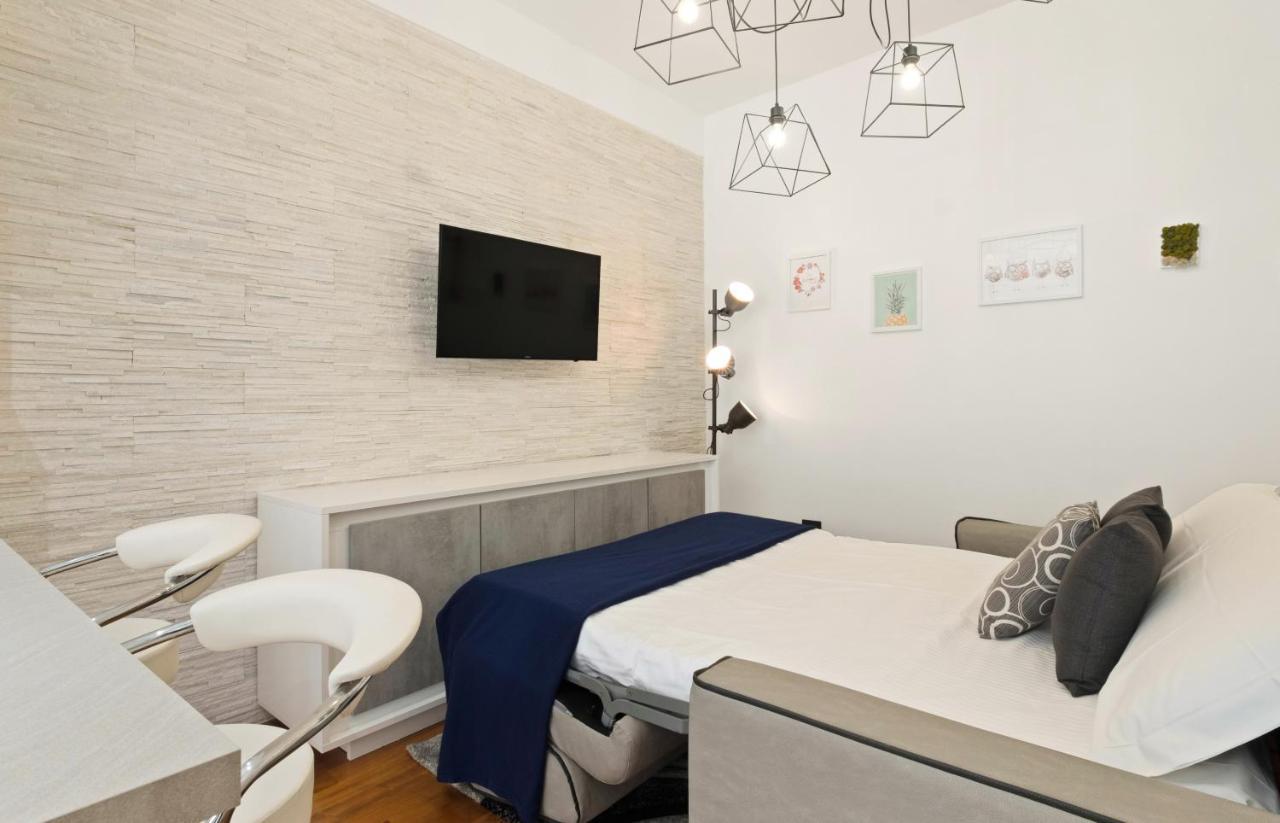 3 Bed Modern Flat - 15 Minutes Walk To Colosseum Roma Exterior foto