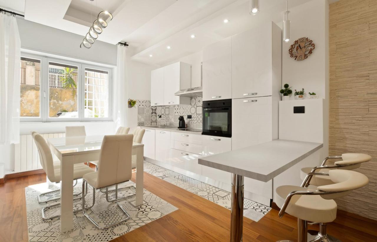 3 Bed Modern Flat - 15 Minutes Walk To Colosseum Roma Exterior foto