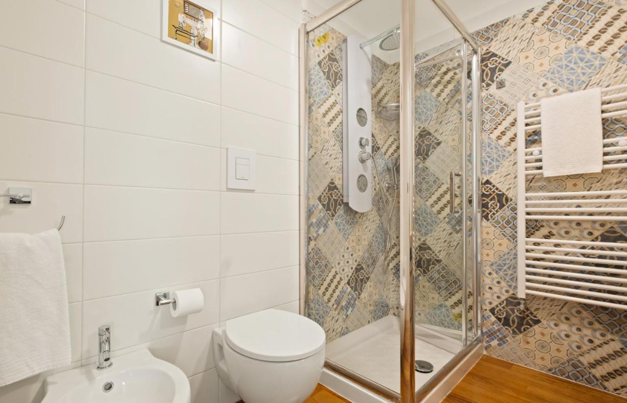 3 Bed Modern Flat - 15 Minutes Walk To Colosseum Roma Exterior foto