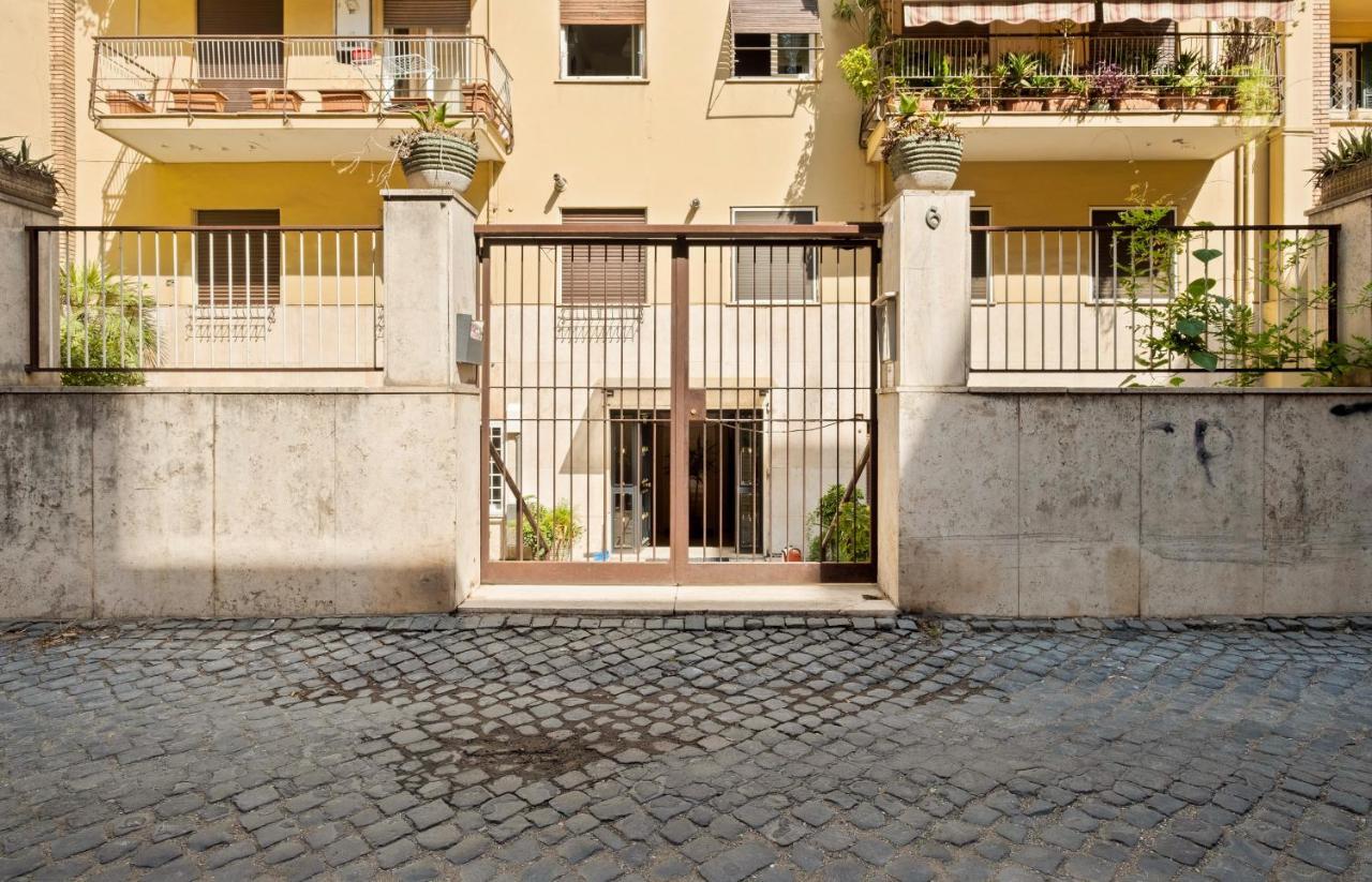 3 Bed Modern Flat - 15 Minutes Walk To Colosseum Roma Exterior foto